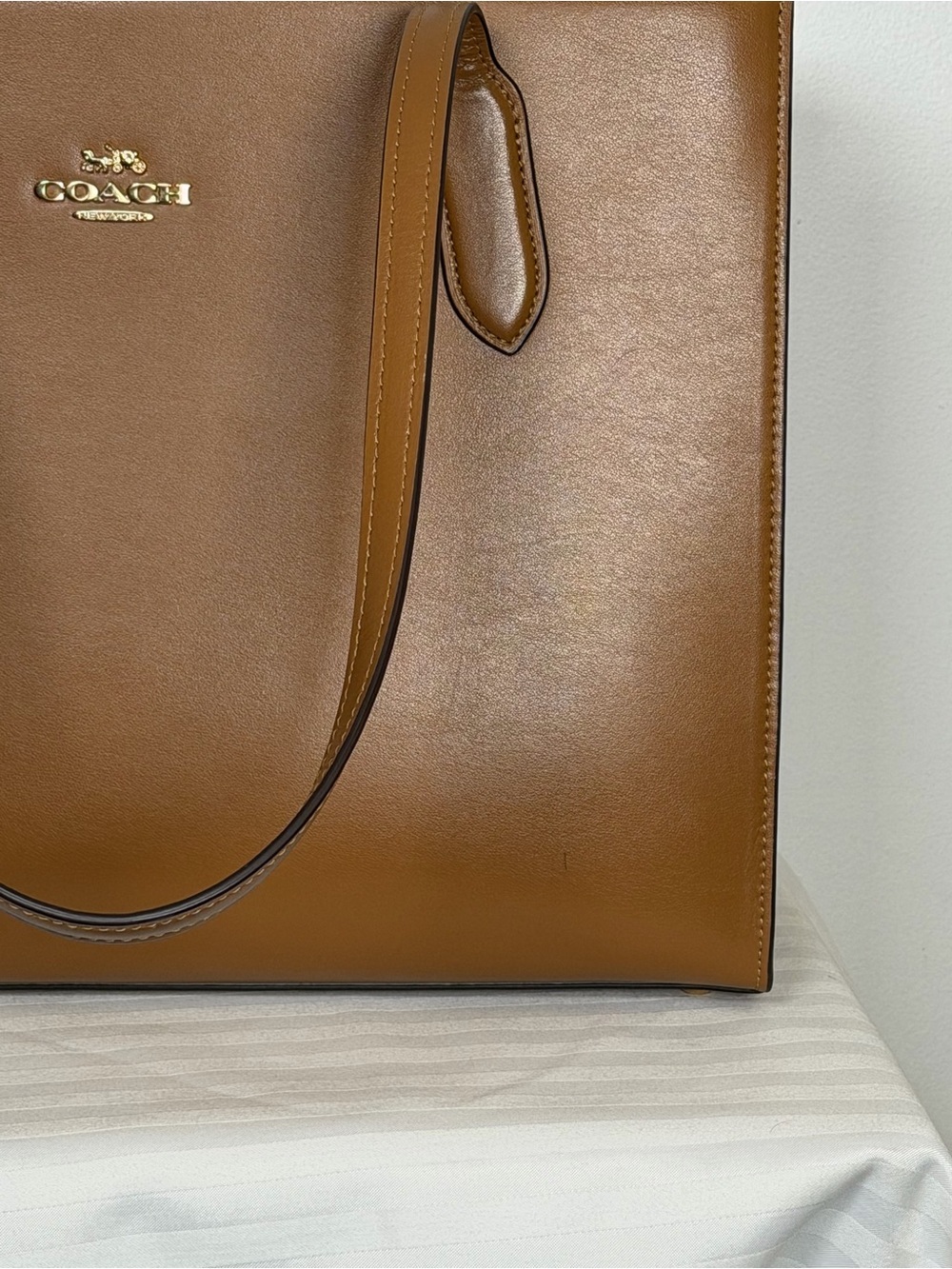 Coach ‘Nina’ Carryall Tote Light Saddle Brown Leather - Picture 17 of 17